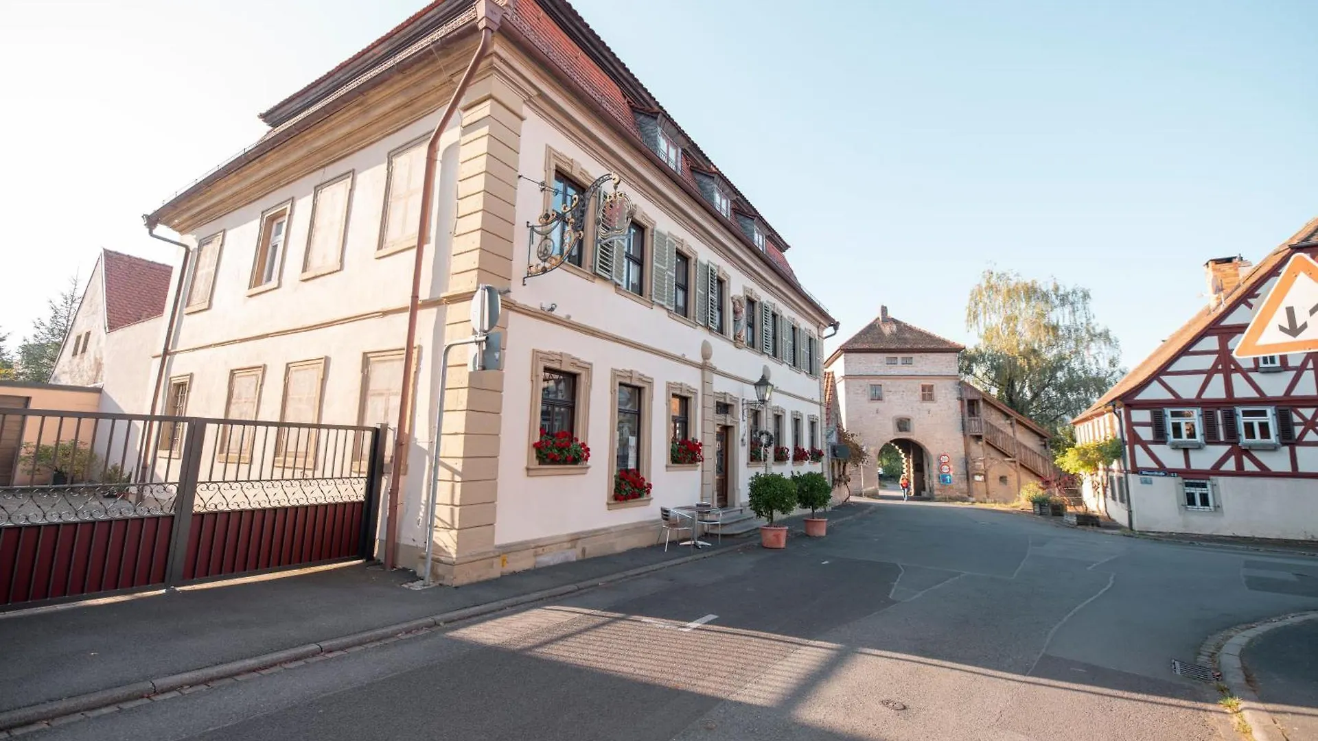 *****  Hästens Hotel - chez Douverne Sommerach Deutschland